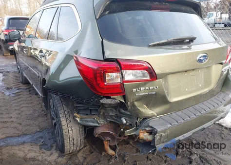 2017 Subaru Outback 2.5I Limited z USA, uszkodzony, nr VIN 4S4BSANC1H3311888